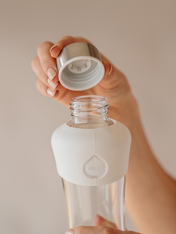 Active Plum glass water bottle with metallic lid