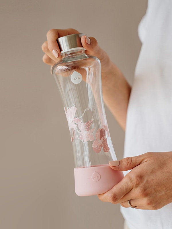 Magnolia glass water bottle - 550 ml