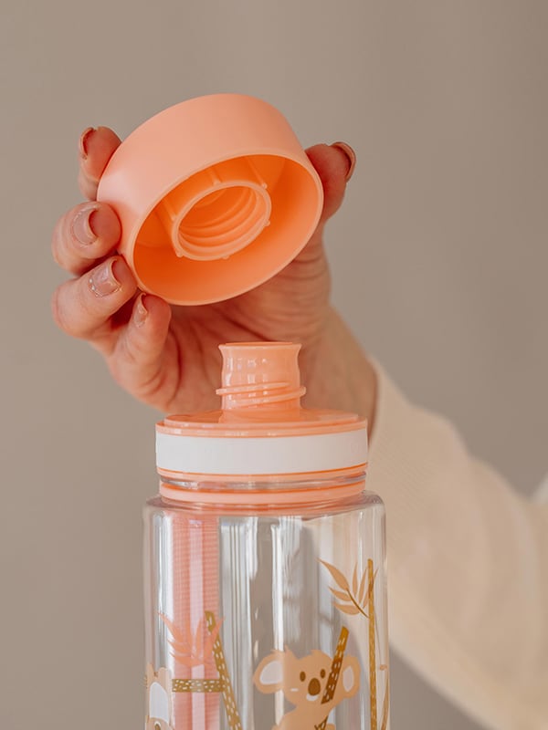 EQUA BPA FREE water bottle, Playground, close up of the lid and mouthpiece, pink color