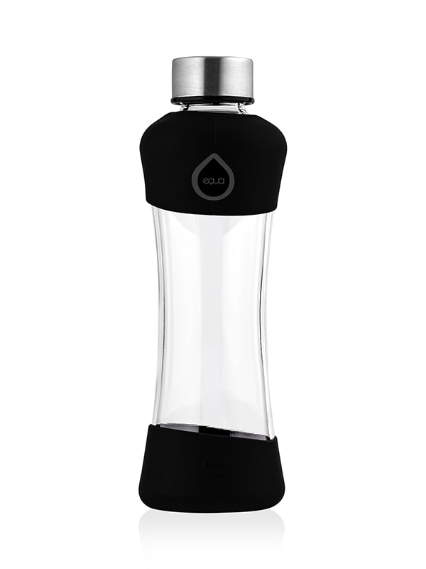 EQUA Active Black steklenica vode na belem papirju