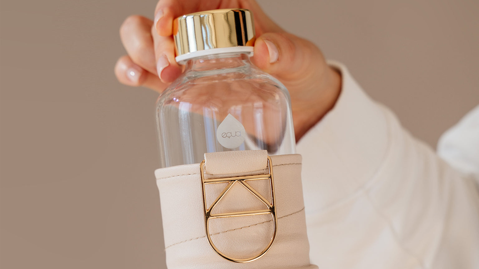 Faux leather or felt cover for your EQUA glass bottle