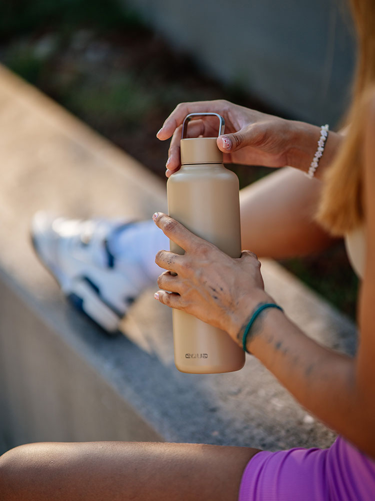 Botella de agua ligera Latte