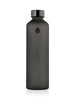 Botella de agua de cristal Ash de EQUA con acabado mate y logotipo negro