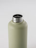Boca za vodu od nehrđajućeg čelika EQUA s logotipom i jednostavnom ručkom u zelenoj boji - otvaranje usta izloga boce